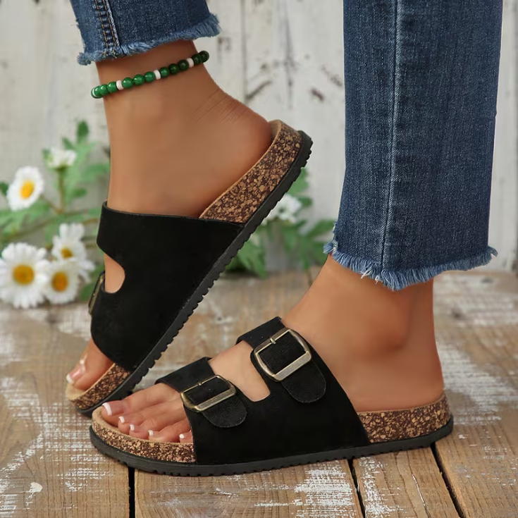 Black Sandals - enoblip