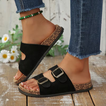 Black Sandals - enoblip
